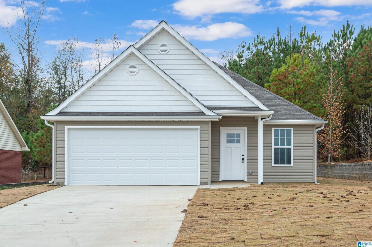 Foto principal - 85 Smith Glen Dr