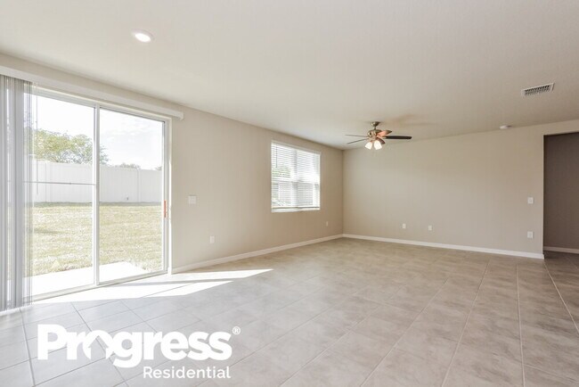 Foto del edificio - 1026 Oak Vly Dr