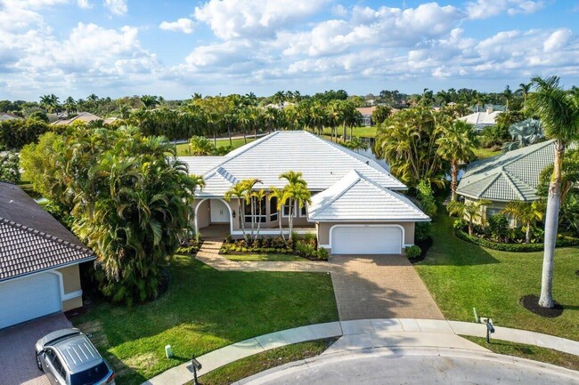 Building Photo - 15621 Latina Pl