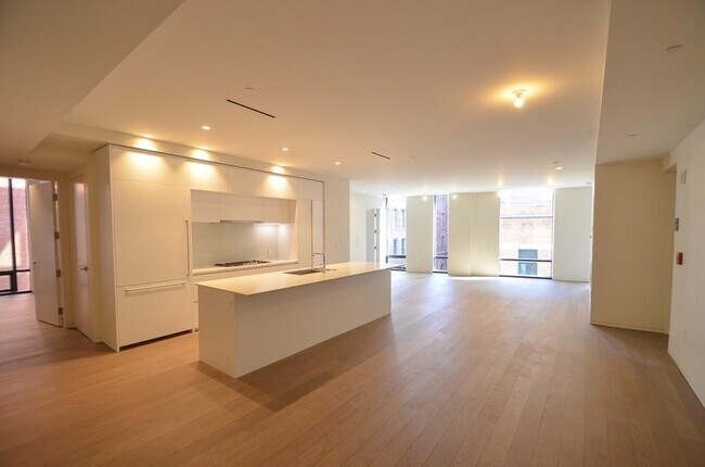 Building Photo - 10 Farnsworth St