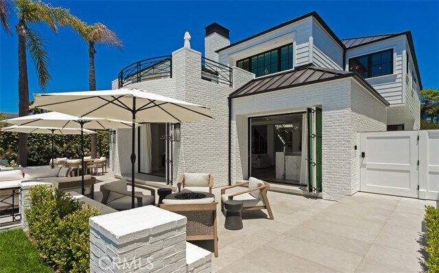 Building Photo - 2401 Bayshore Dr