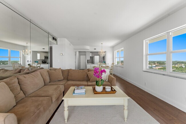 Foto del edificio - 1630 N Ocean Blvd