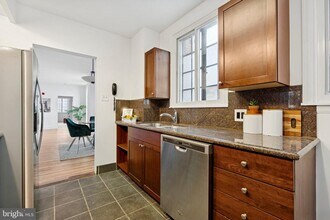 Building Photo - 1512 Spruce St