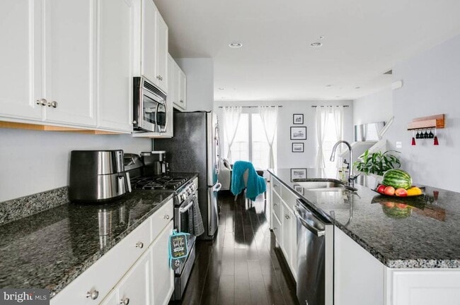 Foto del edificio - 22517 Phillips St