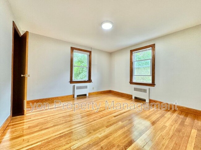Building Photo - 1754 Diamond Hill Rd