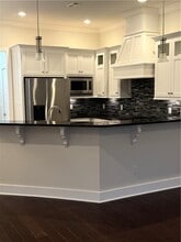 Building Photo - 6506 W Knoll View Way