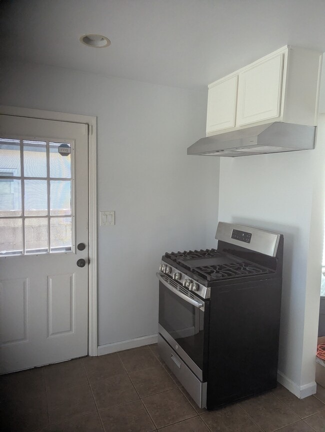 Foto del edificio - 1428 S F St