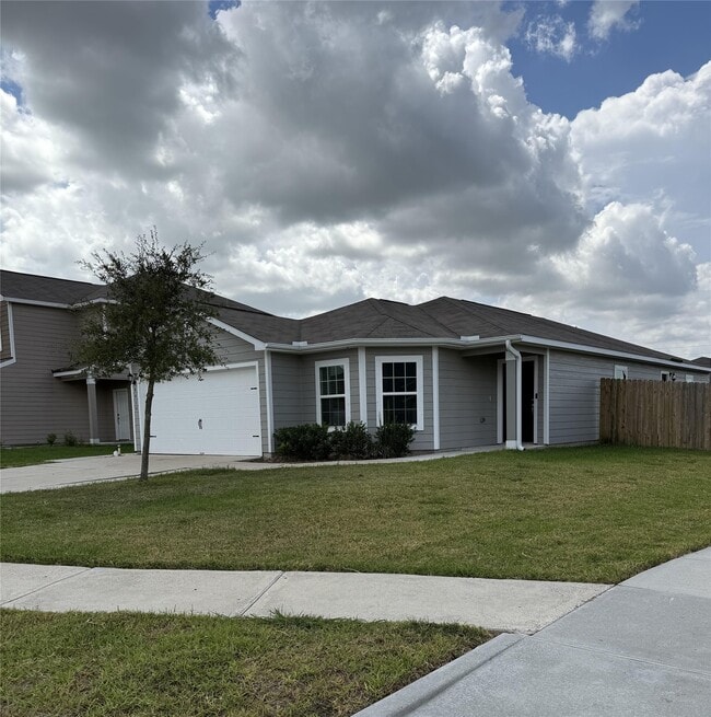 Building Photo - 8419 Hannah Rd