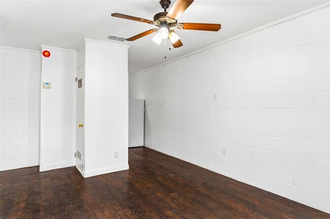 Foto del edificio - 1311 E M. Franklin Ave