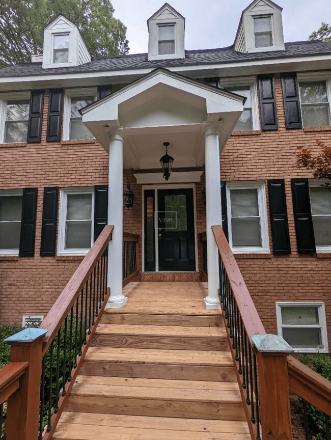 Building Photo - 2795 Davis Rd