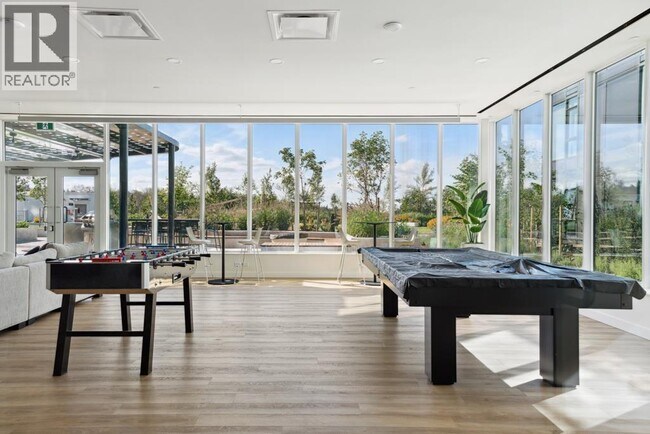 Photo du bâtiment - 318 Alderson Ave