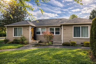 Building Photo - 3600-3602 E Evergreen Blvd