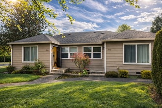Building Photo - 3600-3602 E Evergreen Blvd