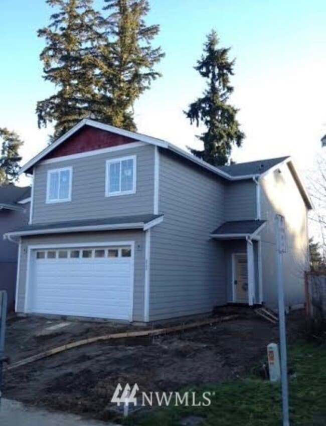 Building Photo - 623 Rivenhurst St