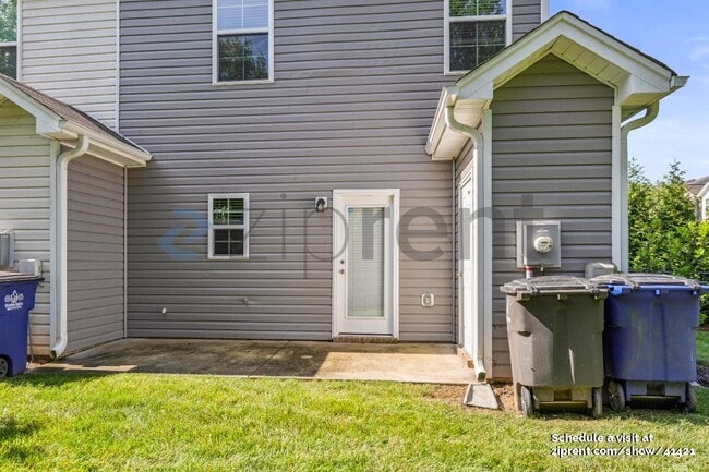 Building Photo - 5392 Farm House Trail