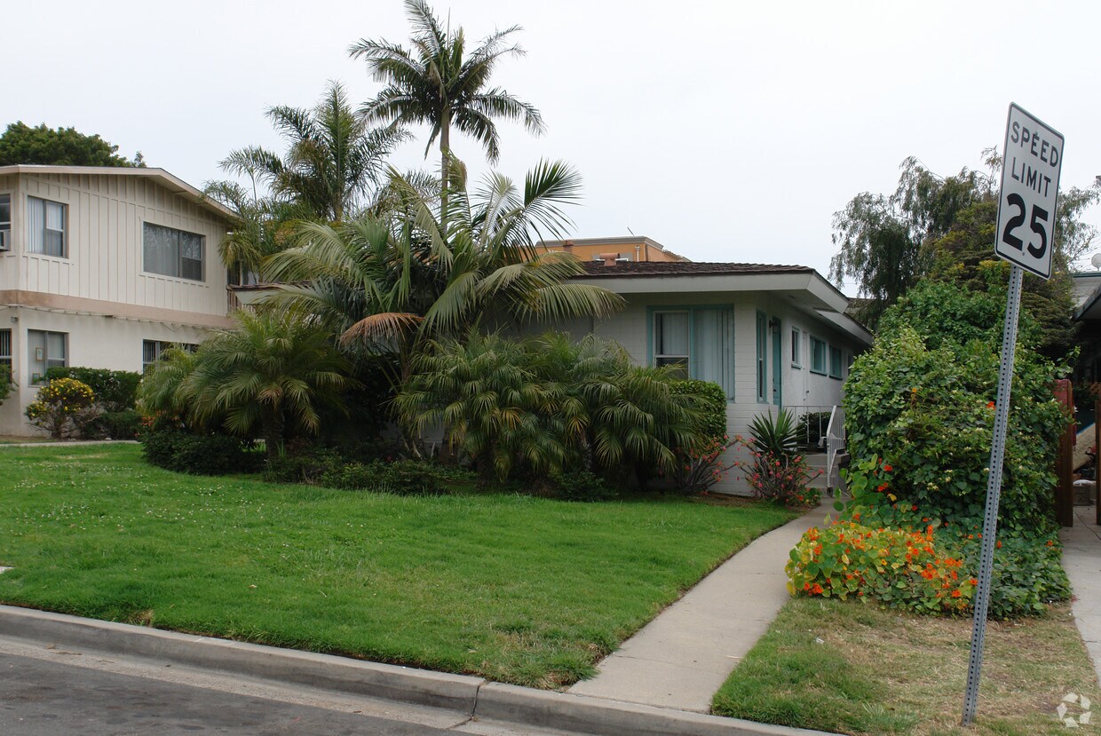 825 Agate St, San Diego, CA 92109 Apartments in San Diego, CA