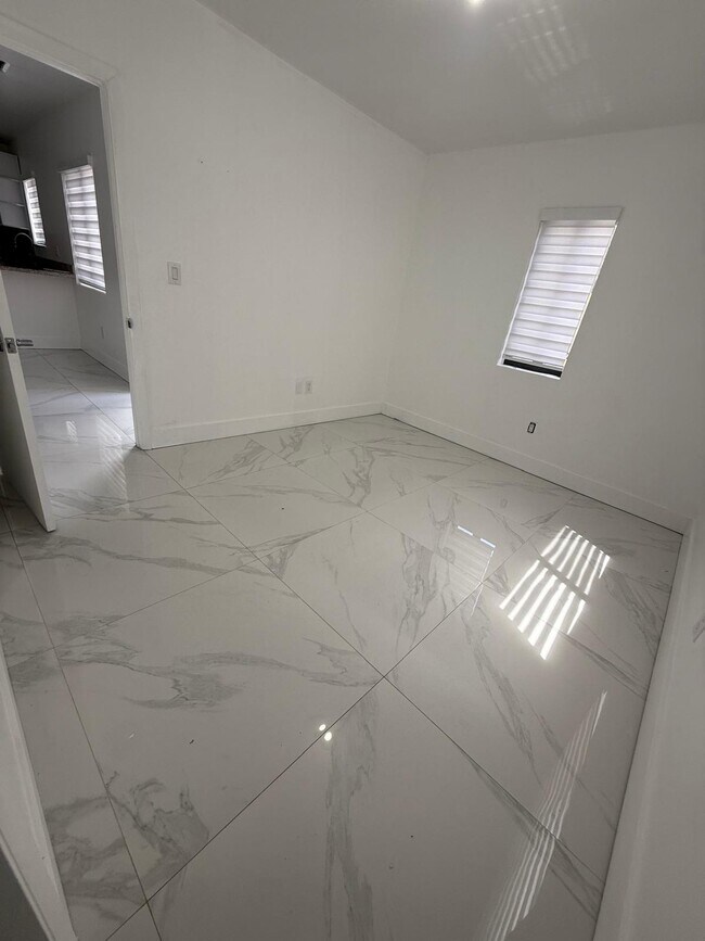 Building Photo - 1970 NW 47th Terrace