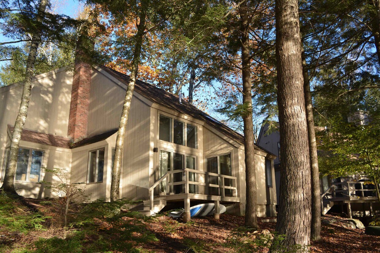 17 Pleasant Dr, Grantham, NH 03753 House Rental in Grantham, NH