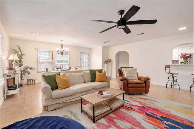 Photo - 116 Whiting Ave House