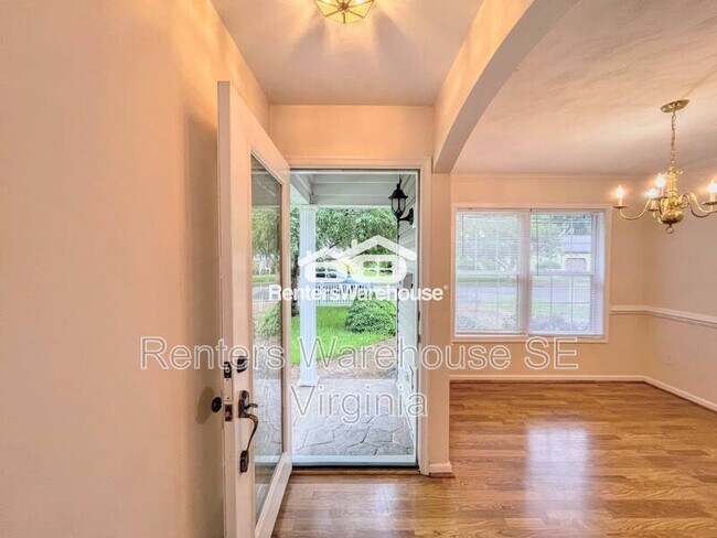 Building Photo - 4816 Kennebeck Ave