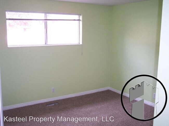 Building Photo - 556 S 470 E