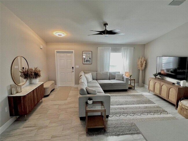 Foto del edificio - 1194 S Lassonde St