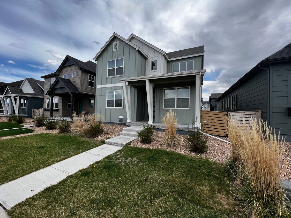 Primary Photo - Beautiful 3 Bed 2.5 Bath home in Timnath! ...