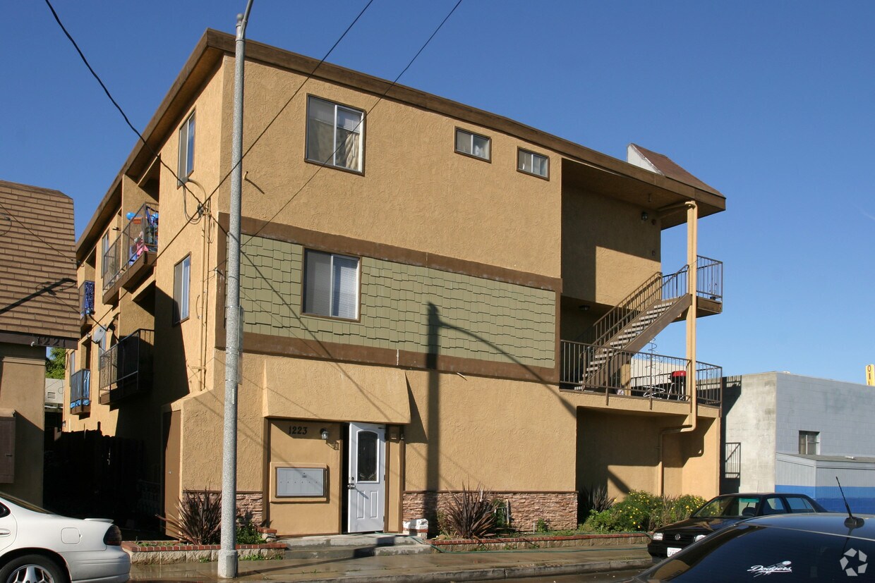 1223 Umatilla Ave, Long Beach, CA 90804 Apartments in Long Beach, CA