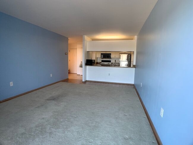 Building Photo - 100 W Squantum St