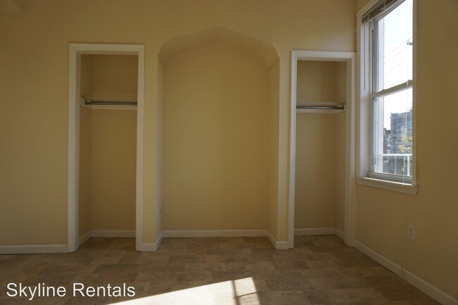 Building Photo - 3217 W Montgomery Ave