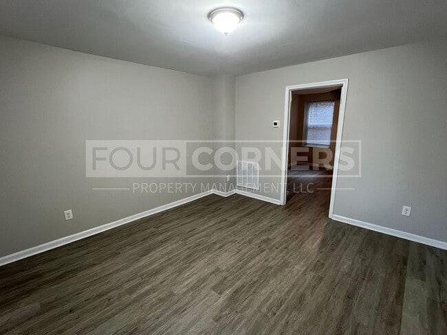 Foto del edificio - 2026 N Cherry St