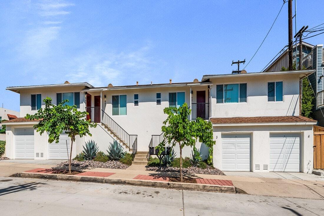 Primary Photo - 939 27th St