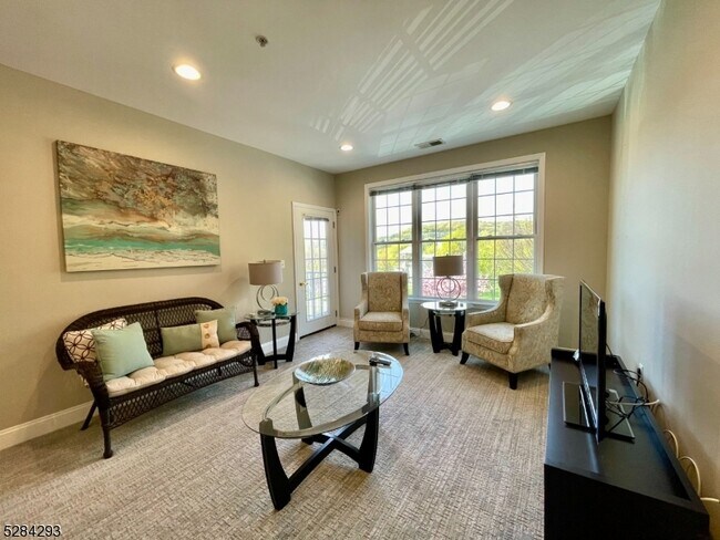 Building Photo - 6320 Brookhaven Court