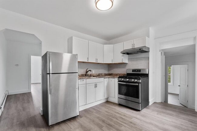 Building Photo - 53 LORD Ave