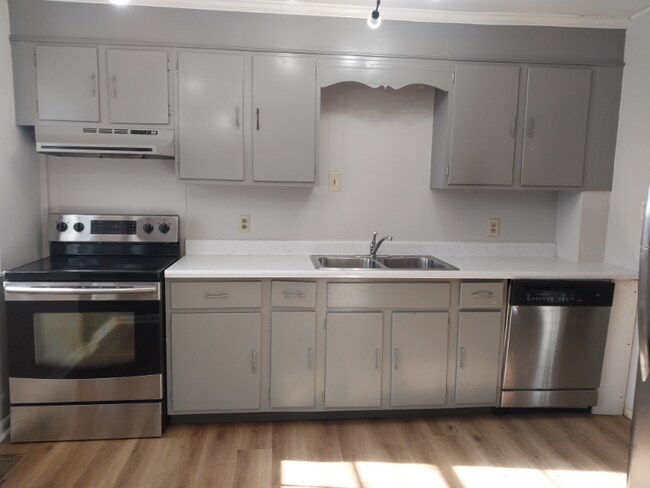 Foto del edificio - 208 E Tennessee Ave