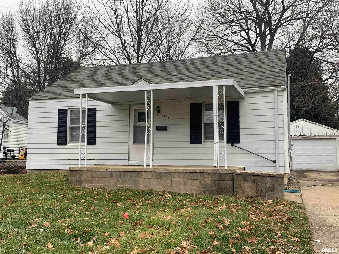 Primary Photo - 3316 N El Vista Ave