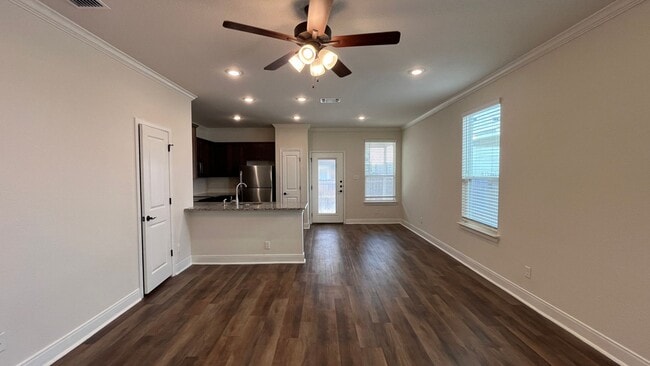 Building Photo - 10323 Candlewood Wy