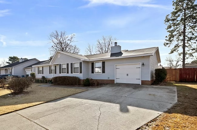 Building Photo - 6811 Beaverstone Dr