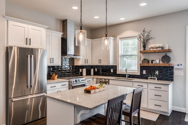 Building Photo - 1619 Fairfax Ave