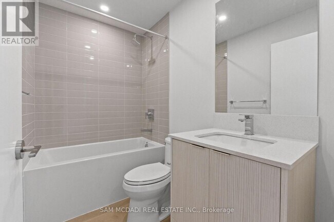 Building Photo - 430 Square One Dr