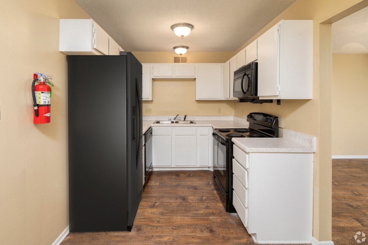 Oak Manor Apartment Homes Apartments in Meridian, MS