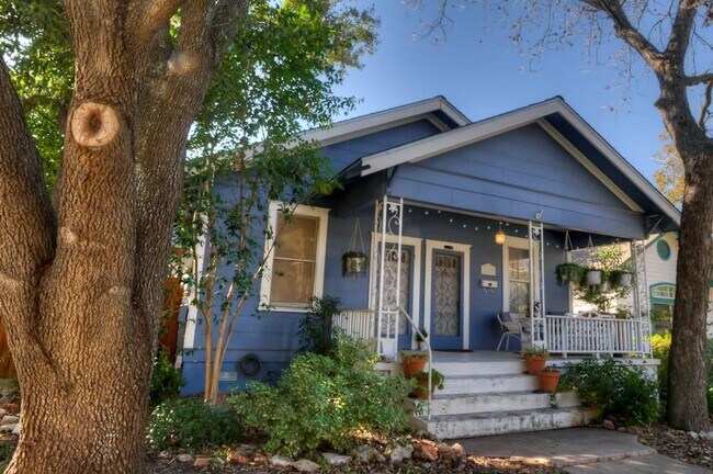 Building Photo - 313 E 38th St