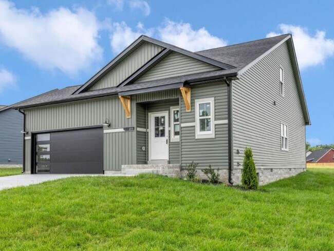 Building Photo - Brand new home in Cherry Acres