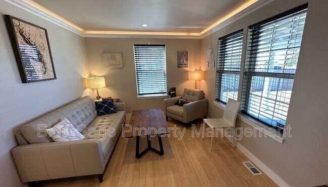 Foto del edificio - 237 W Alder St