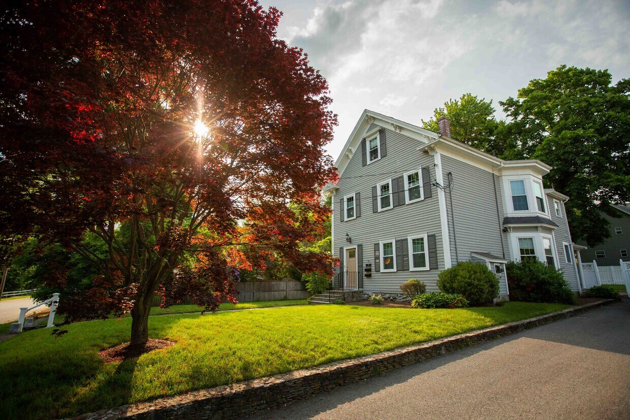 15 Harrison St Unit 1, Wayland, MA 01778 Apartments in Wayland, MA