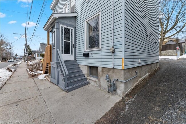 Building Photo - 70 Markland St