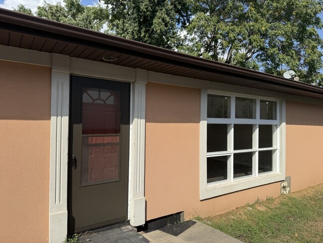 Building Photo - 8114 Archer Ave