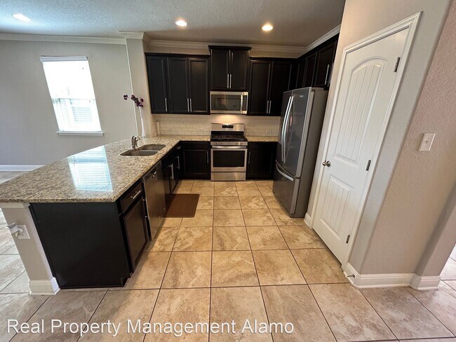 Building Photo - 4 br, 3 bath House - 13245 Willow Dust