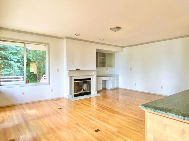 Foto del edificio - Gorgeous Lakeview Home for rent