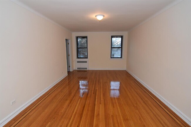 Building Photo - 1421 Ocean Ave